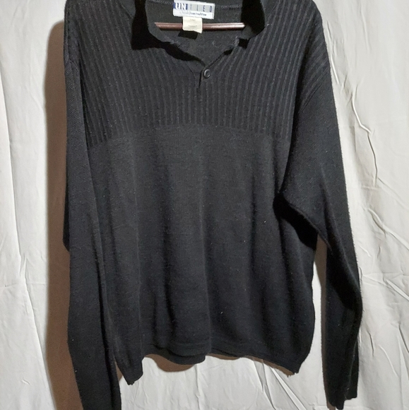 Men's m black sweater - Picture 1 of 2